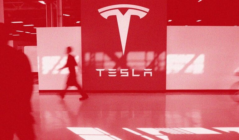Tesla Is Laying Off 14,000 Employees. Elon Musk’s Response Is the 1 Thing No Leader Should Ever Do